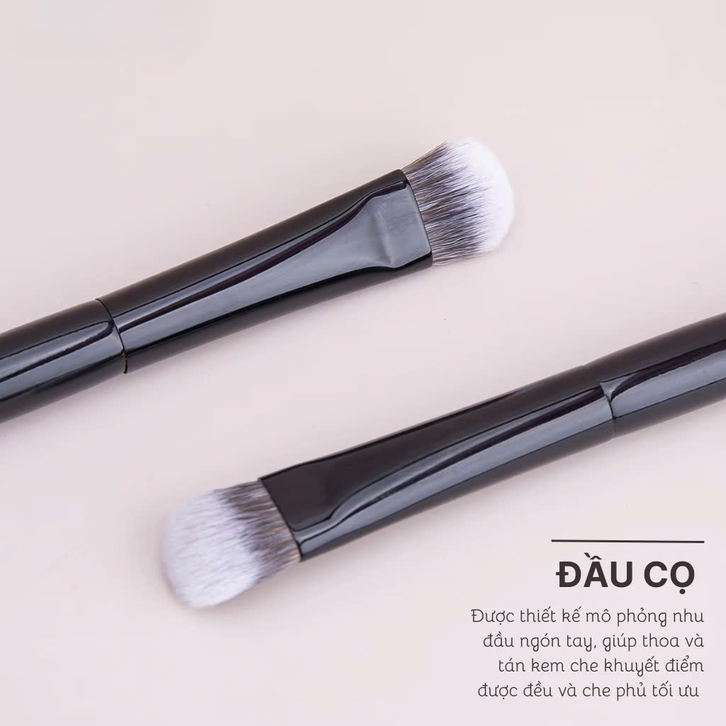 Cọ che khuyết điểm vát xéo dễ xài MAGA Concealer Pro Che Phủ Tự Nhiên MA54